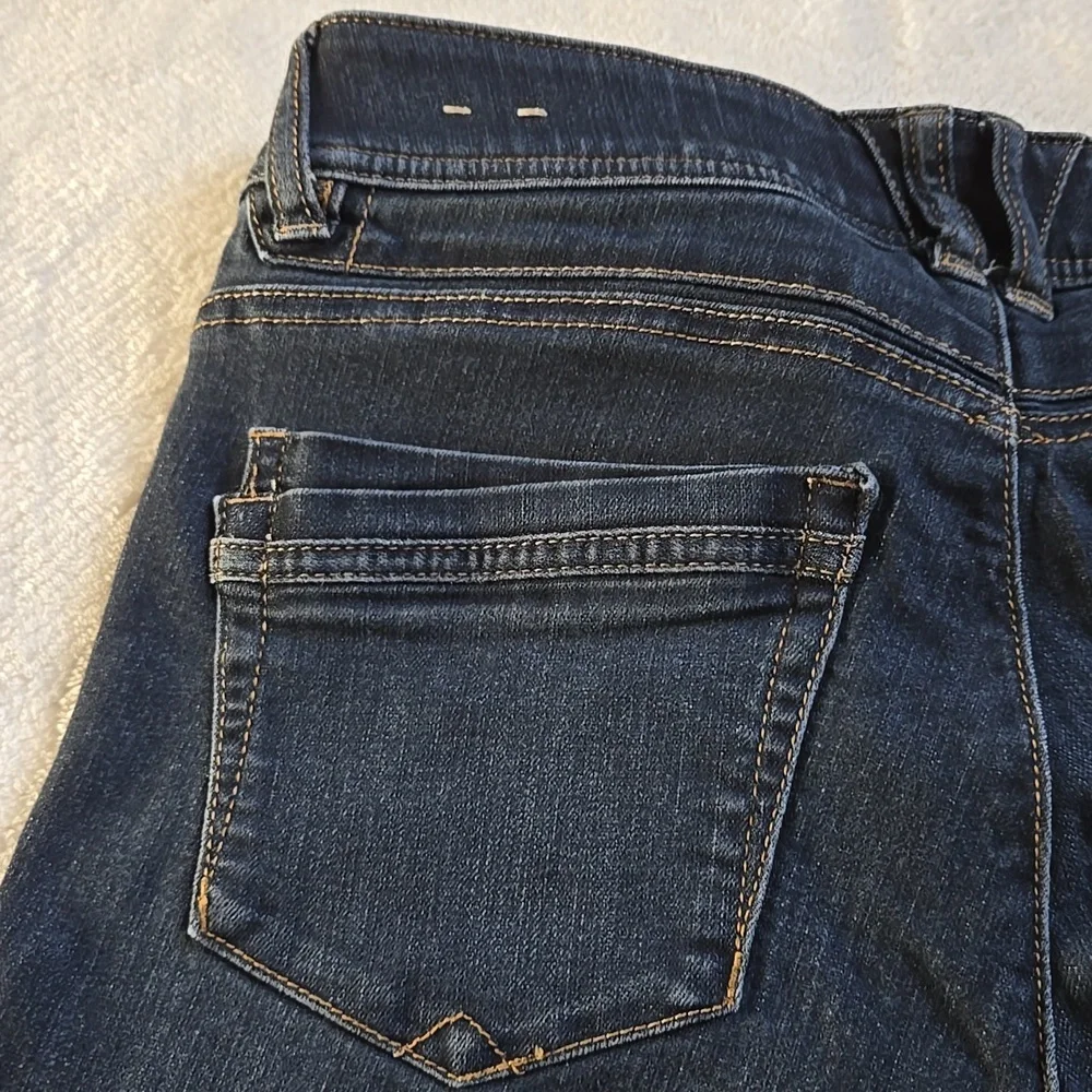 Like New! Women's Democracy Jeans Size 6 - Picture 5 of 7